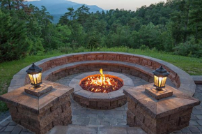 Gatlinburg Mansion Cabin